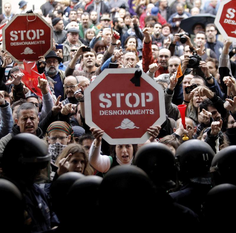 Miles de personas protestan por la crisis en España El Diario Ecuador