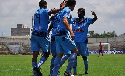 Manta Gan Al Alianza Lima En Partido Amistoso El Diario Ecuador