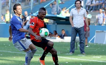 Campeonato Nacional Se Reanuda Con El Partido Entre Emelec Y El