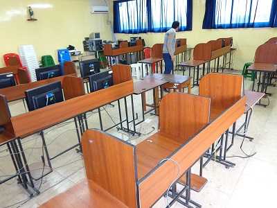 Policía investiga robo de computadoras en escuela de Santo Domingo El