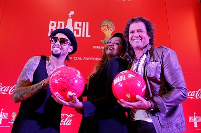 Carlos Vives Interpreta El Himno De Coca Cola Para El Mundial Brasil