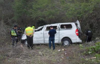 Las víctimas del accidente en la vía Montecristi- La Pila eran de Guayaquil