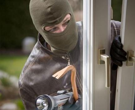 Ladrones robaron en una casa aprovechando que familia había salido El