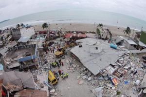 Caminata en Pedernales al cumplirse ocho meses del terremoto - El Diario Ecuador