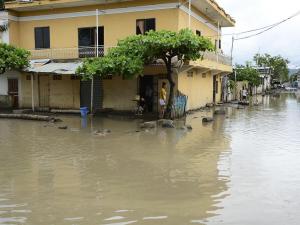 Lluvias provocan inundaciones en varios sectores de Portoviejo - El Diario Ecuador