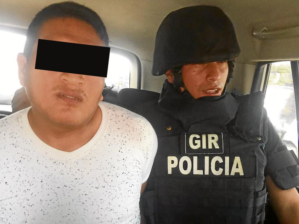 Un Polic A Es Detenido Por Presunta Extorsi N El Diario Ecuador