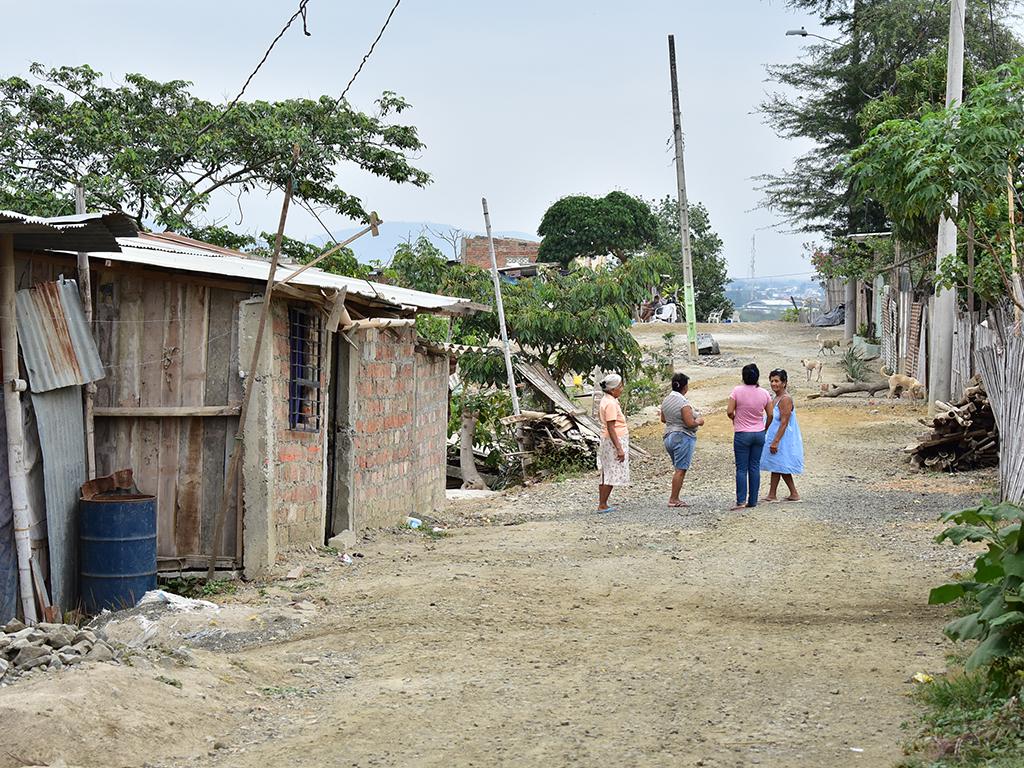 Familias Viven En Varias Zonas De Riesgo De Portoviejo El