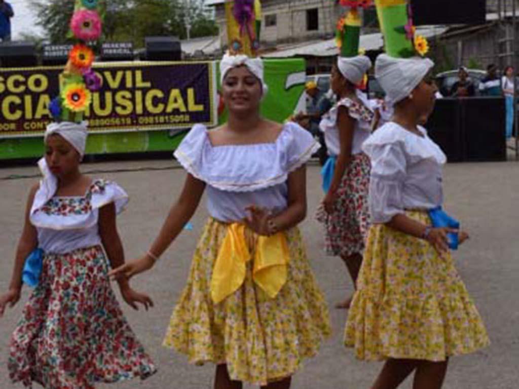 Tradiciones Del Ecuador