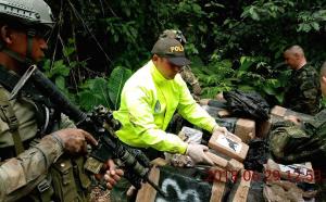 Incautan más de cinco toneladas de cocaína en cerca de la frontera