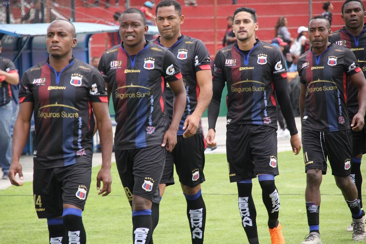 Deportivo Quito, cinco veces campeon, relegado a categoria amateur por ... picture