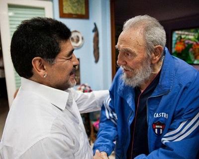 Maradona visita a Fidel Castro en La Habana
