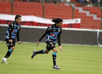 El Deportivo Quito vence 1-3 a Liga de Quito, en Casa Blanca