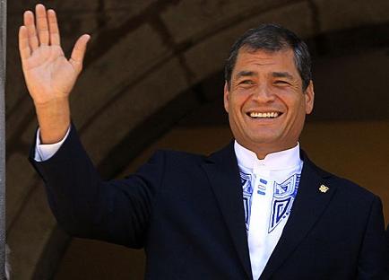 Rafael Correa juramentó a nuevas autoridades de Gobierno