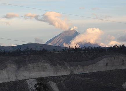 Volcán Tungurahua registra actividad significativa