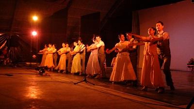 El grupo Ballet Nacional participó en noche cultural de colegio en La Concordia