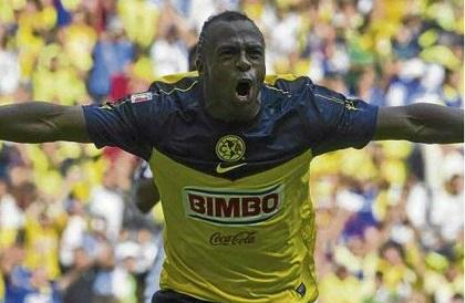 Delantero ecuatoriano asegura que la Selección 'bajó mucho' tras la muerte de 'Chucho'