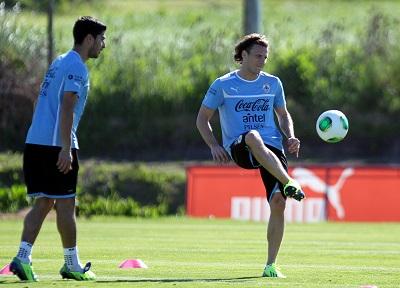 La Selección de Uruguay entrena en el estadio Monumental