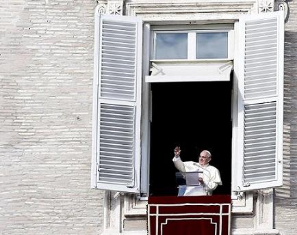 El papa dice es necesario un compromiso común para una sociedad más justa