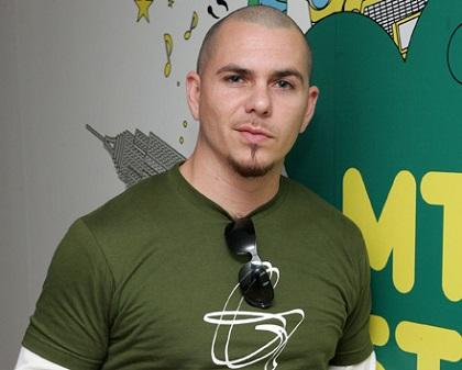 Pitbull podría cantar el tema oficial del Mundial de Fútbol 2014