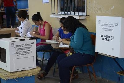 VOTO 2014: El proceso electoral culminó a las 17h00