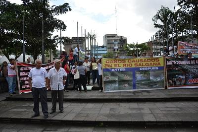 Protestan por la contaminación de río en Santo Domingo