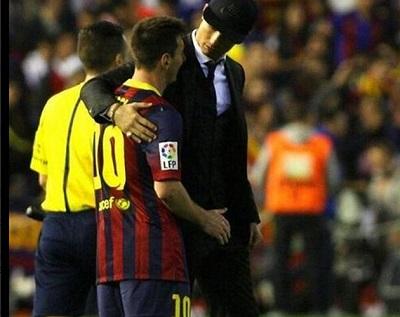 Cristiano Ronaldo abrazó a Messi tras la final de la Copa del Rey