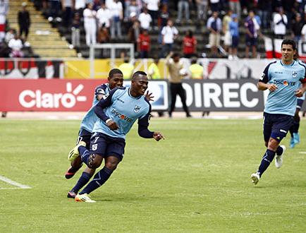 La Universidad Católica vence 3-1 a Liga de Quito