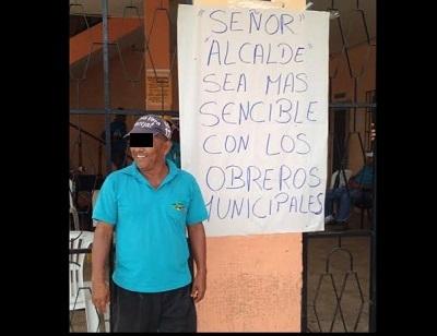 Empleados del municipio de Junín hacen huelga 'de brazos caídos' y exigen pago