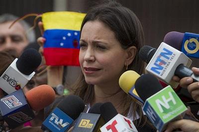 Machado solicita amparo constitucional contra Cabello