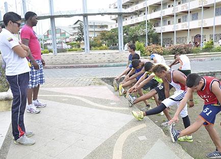 Triatlón se fortalece con un técnico dominicano