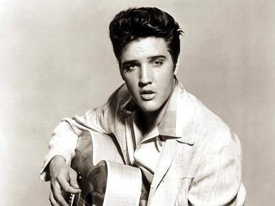 Exponen una prótesis dental de Elvis Presley para concienciar sobre el cáncer bucal