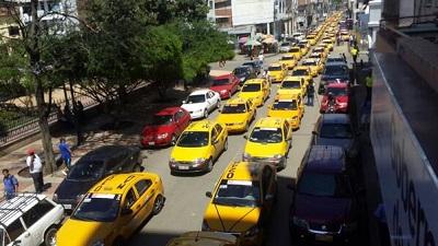 Taxistas realizan protesta pacífica para pedir más seguridad