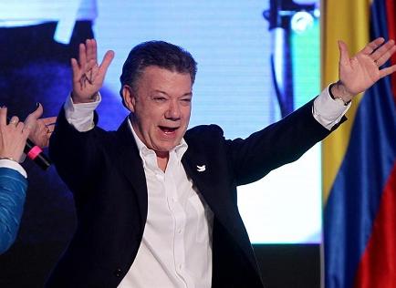 Santos es reelegido como presidente hasta el 2018 (Video)
