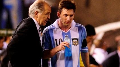 Sabella aún no decide si sigue como técnico de Argentina y defiende a Messi