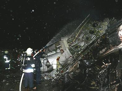 47 muertos y 11 heridos en accidente aéreo