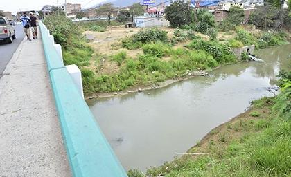 Ministerio de Ambiente suspende limpieza del río Portoviejo