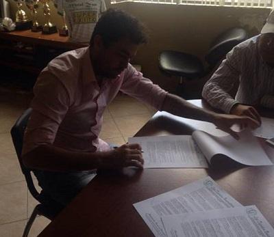 Iván Kaviedes ya firmó contrato con Liga de Portoviejo