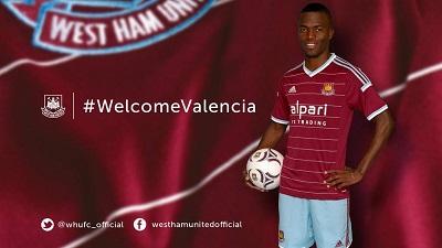 Enner Valencia es presentado con la camiseta del West Ham United