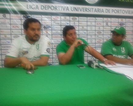 Dirigente anuncia la salida del director técnico de Liga de Portoviejo