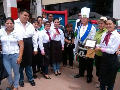 La universidad San Gregorio ganó festival gastronómico en Pedernales