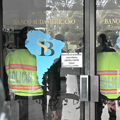 Piden medidas cautelares  para accionistas del Banco Sudamericano