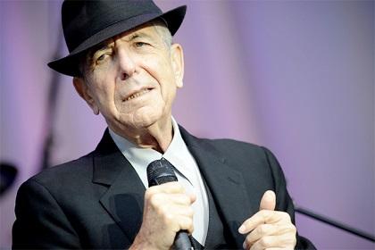 El cantautor Leonard Cohen dijo que celebrará sus 80 años con cigarro en mano