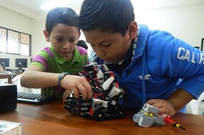 Realizarán cursos de robótica en Santo Domingo de los Tsáchilas