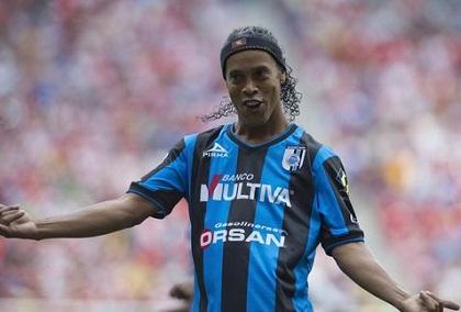 Ronaldinho no jugará partido de Copa MX por infección estomacal