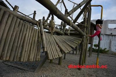 Parques infantiles de Santo Domingo se han convertido en 'juegos peligrosos'