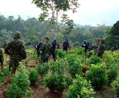 Detienen a 33 militares acusados de asesinar a un campesino colombiano