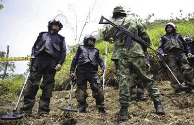 Militar peruano pierde ambos pies al pisar una mina en frontera con Ecuador