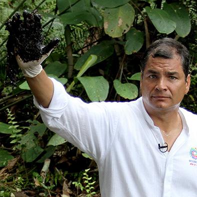 Correa desmiente crisis económica
