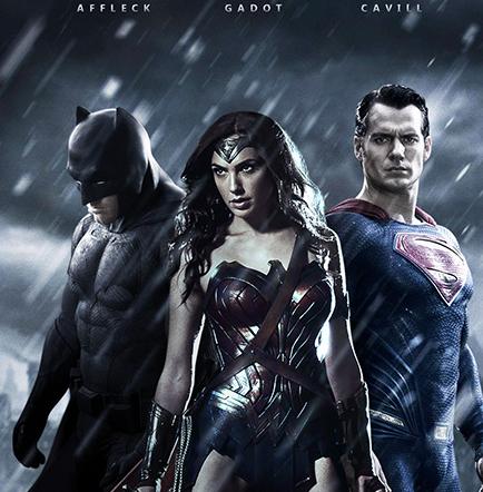 Warner Rodará más filmes de superhéroes