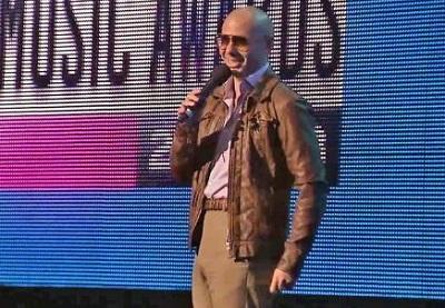 Pitbull repetirá como anfitrión de los American Music Awards